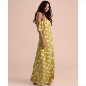 Brand new never worn billabong dress